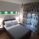 King George Sqr Apartment *