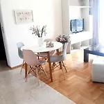 Apartment King George Sqr