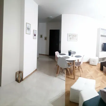 King George Sqr Apartment Kalamata